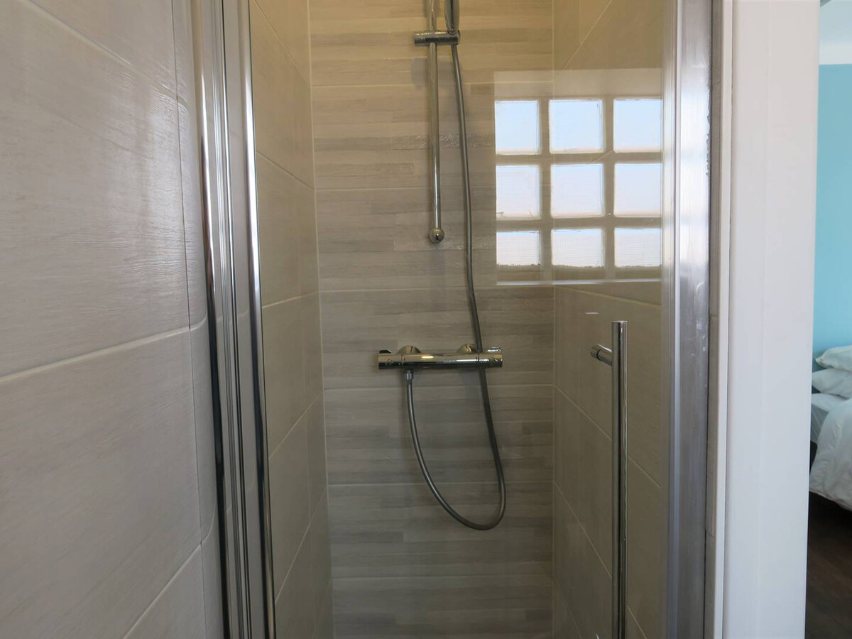 Maison 5 pers, cour privée, 640m plage à Perros-Guirec - Photo 9
