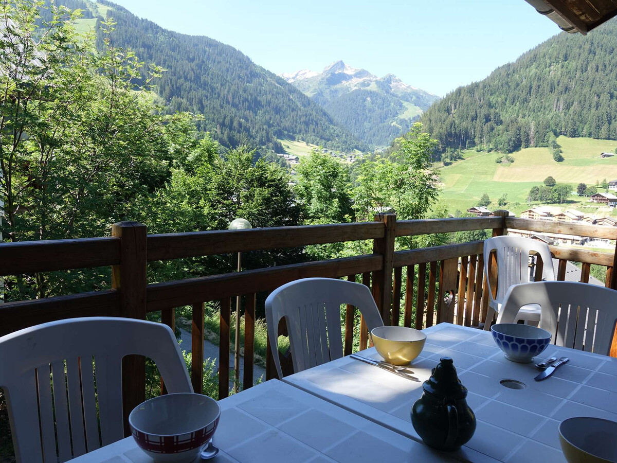 Chalet 4 chambres terrasse sud, 500m du village - Photo 9