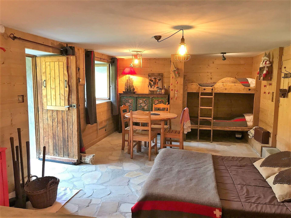 Chalet 14 pers. à Arêches-Beaufort, studio indépendant et cheminée - Photo 13