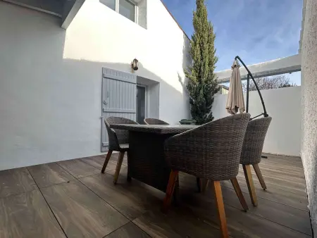 Location maison à Saint Georges d'Oléron, Maison de village charismatique à Saint-Georges-dOléron, 4 couchages, wifi gratuit