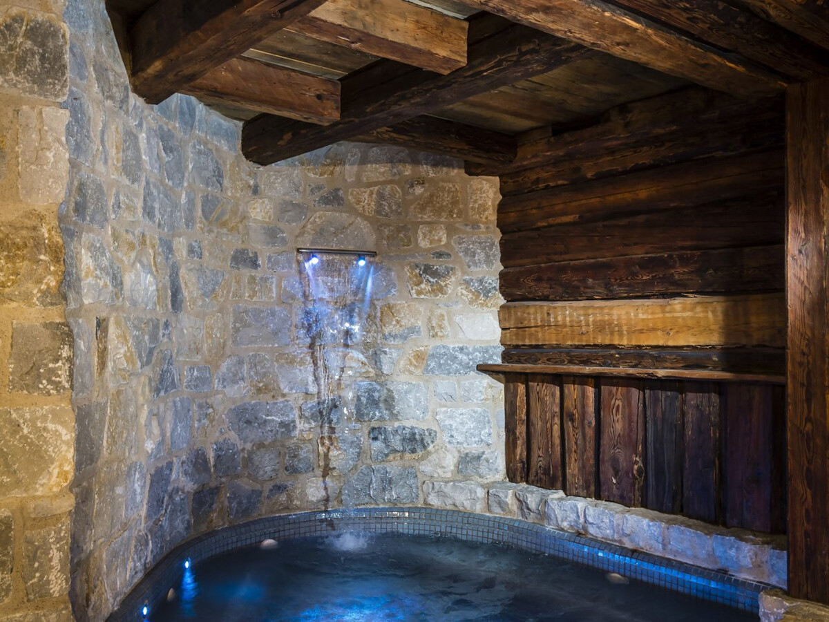 Chalet 10 pers. avec spa, jacuzzi et hammam à Courchevel - Photo 5