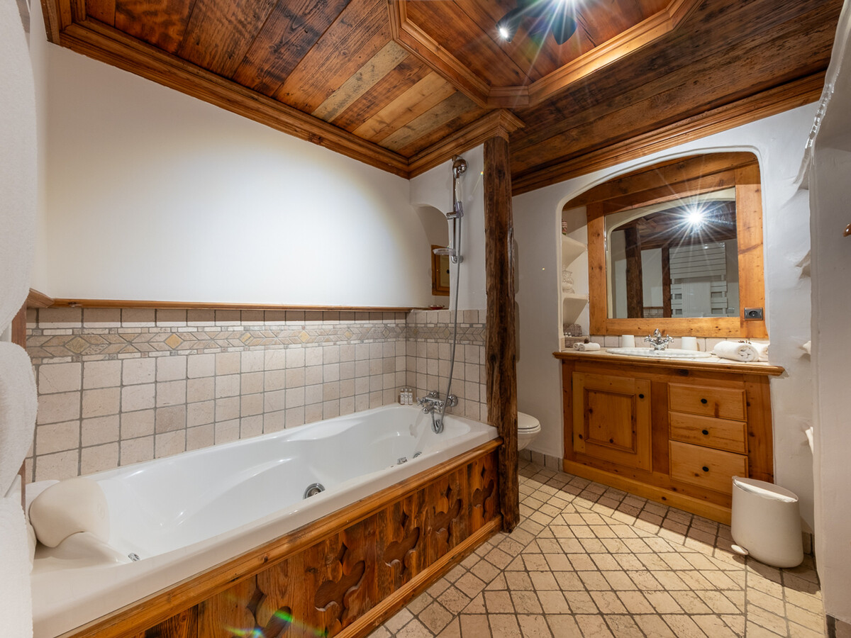 Chalet 10 pers. avec spa, jacuzzi et hammam à Courchevel - Photo 16