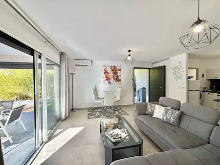Villa Climatisée 3 Pièces avec Terrasse - À 5 min de la Plage et du Centre de Porticcio - Photo 3