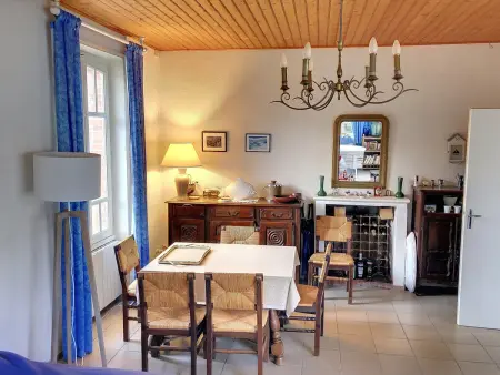 Maison Charmante Près Plage et Forêt, 5 Ch., Jardin, Parking, Quartier Calme - Photo 3