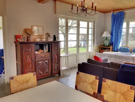 Maison Charmante Près Plage et Forêt, 5 Ch., Jardin, Parking, Quartier Calme - Photo 4