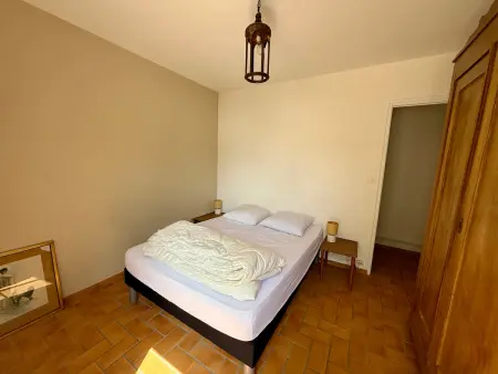 Maison Charmante Près Plage et Forêt, 5 Ch., Jardin, Parking, Quartier Calme - Photo 9