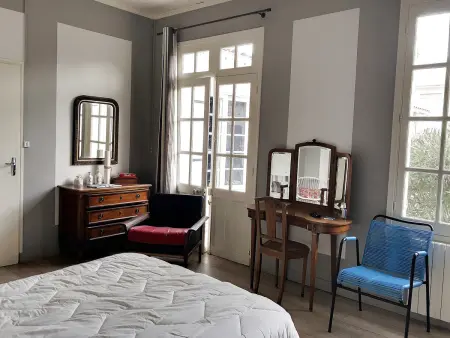 Maison Charmante Près Plage et Forêt, 5 Ch., Jardin, Parking, Quartier Calme - Photo 14