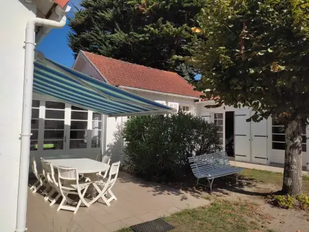 Maison Charmante Près Plage et Forêt, 5 Ch., Jardin, Parking, Quartier Calme - Photo 21