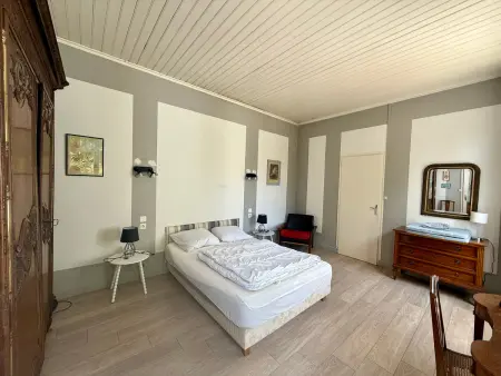 Maison Charmante Près Plage et Forêt, 5 Ch., Jardin, Parking, Quartier Calme - Photo 22