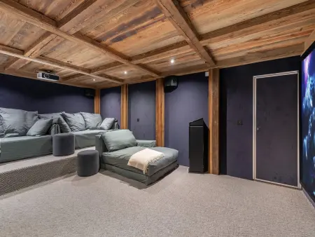 Chalet luxe 467m² piscine, sauna, cinéma aux Belleville - Photo 3