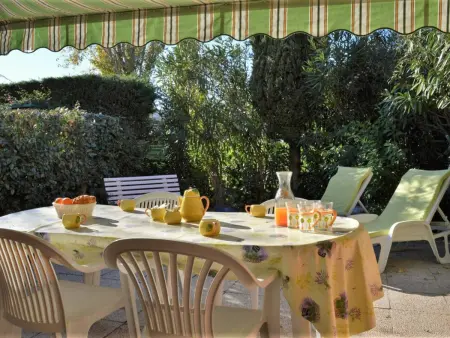 Location maison à Le Lavandou, Maison en Duplex au Lavandou avec Piscine, Terrasse et Parking Privé - 3 Pièces, 6 Couchages