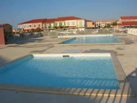 Location villa à Port Barcarès, Villa T4 avec Piscine, 3 chambres, jardin, parking privé, proche commerces et plage, 8 couchages