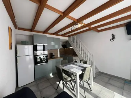 Villa T3 avec terrasse, 6 couchages, proche plage et commerces, quartier calme, parking privé - Photo 2
