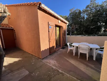 Villa T3 avec terrasse, 6 couchages, proche plage et commerces, quartier calme, parking privé - Photo 12