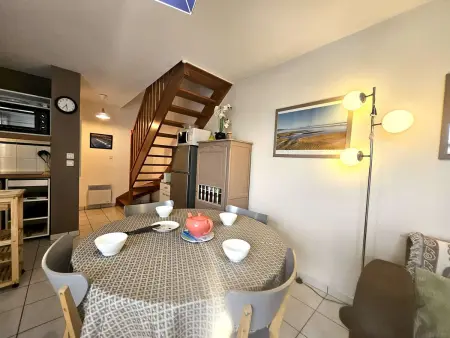 Maison 6 personnes à 300m de la plage, piscine : photo 5