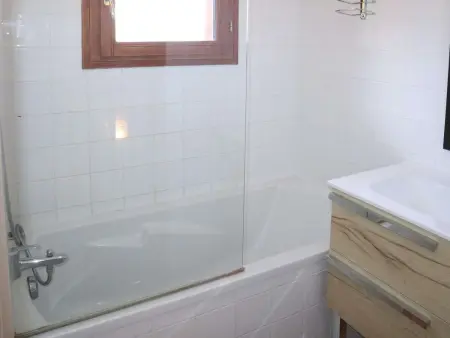 Chalet mitoyen aux Orres avec piscine chauffée, sauna, hammam - skis aux pieds - 6 pers. - Photo 7