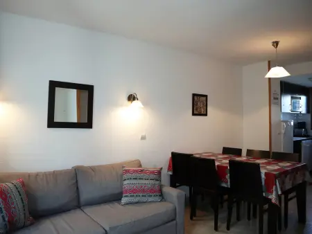 Chalet mitoyen avec piscine, sauna, hammam, départ des pistes, 2 chambres, balcon, Les Orres 1800 - Photo 1