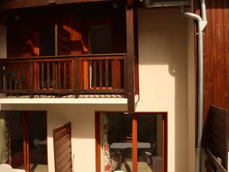 Chalet mitoyen avec piscine, sauna, hammam, départ des pistes, 2 chambres, balcon, Les Orres 1800 - Photo 8