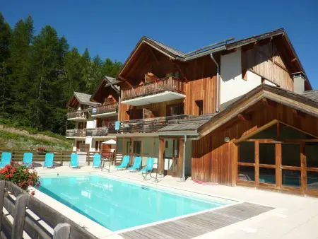 Chalet cosy 6 pers. avec piscine, sauna, hammam et balcon – Les Orres 1800 - Photo 10