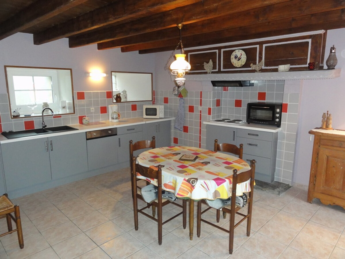 Gîte 6 personnes avec jardin clos et barbecue - Photo 3