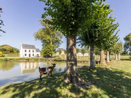 Gîte 9 pers. avec étang et vue campagne à Muneville : photo 2