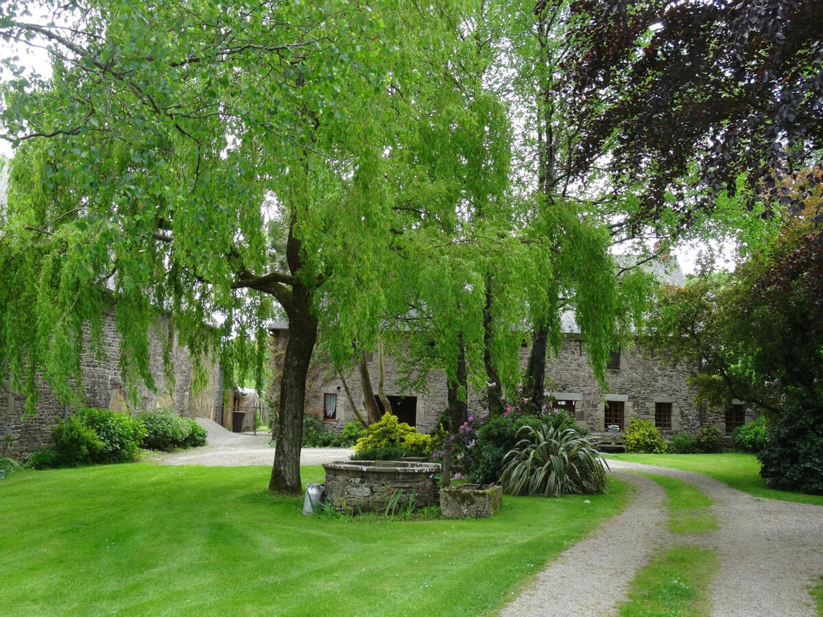 Ancienne boulangerie en pierre du XVIIe à Cerisy-la-Salle - Photo 2