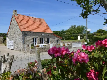 Location gite à Les Moitiers d'Allonne, Grande maison familiale idéale pour découvrir le Cotentin