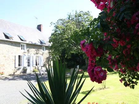 Maison de campagne à Saint-Loup avec jardin, Gîte 7 personnes à Saint Loup : photo 6