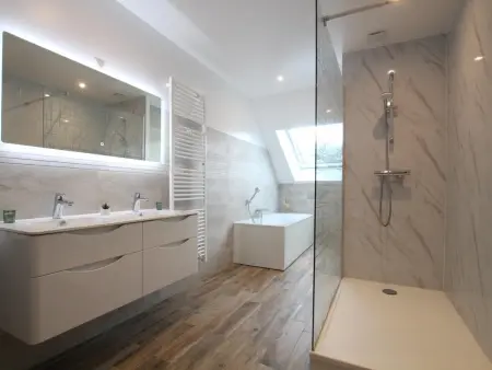 Gîte familial 6 pers. avec spa, jardin clos et salle de jeux : photo 3