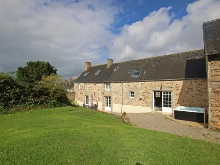 Gîte familial 6 pers. avec spa, jardin clos et salle de jeux : photo 13
