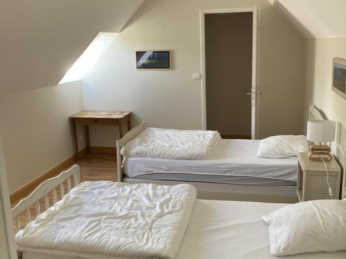 Maison en pierre rénovée, 3 chambres, terrain clos à La Hague - Photo 9
