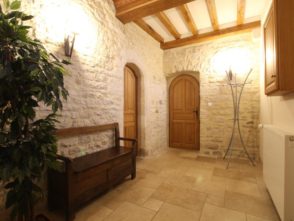 Manoir XVIe siècle à Orglandes avec jardin clos - Photo 2