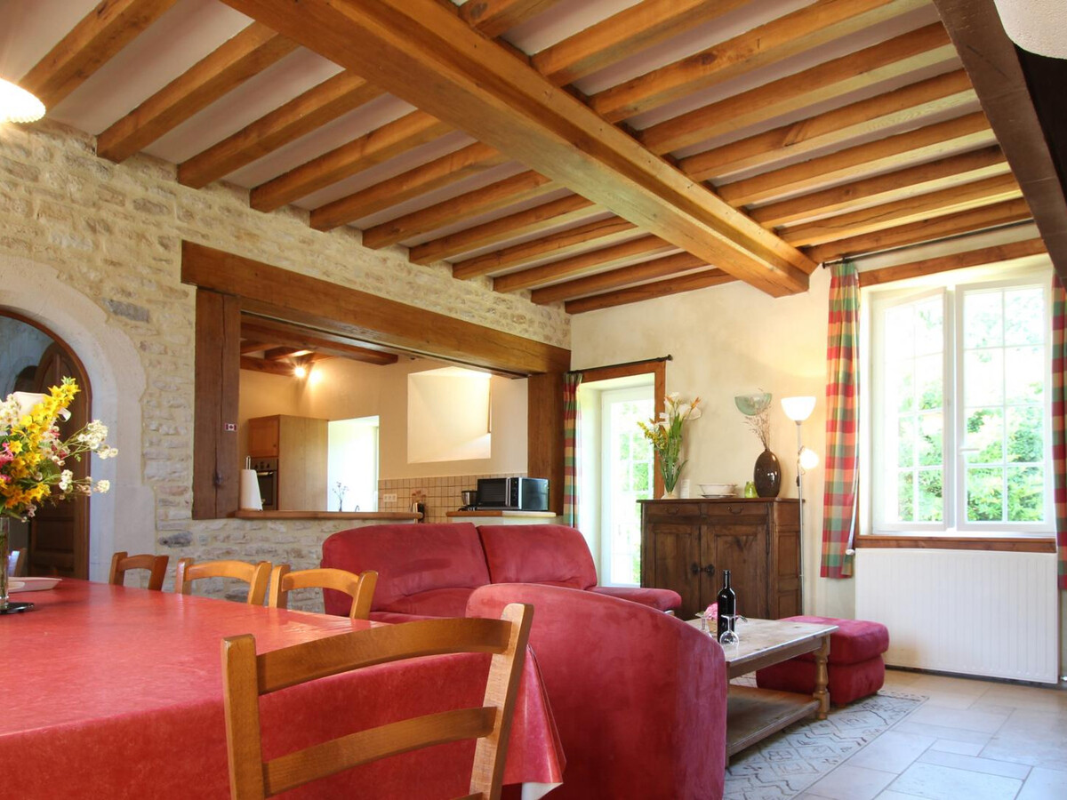 Manoir XVIe siècle à Orglandes avec jardin clos - Photo 3