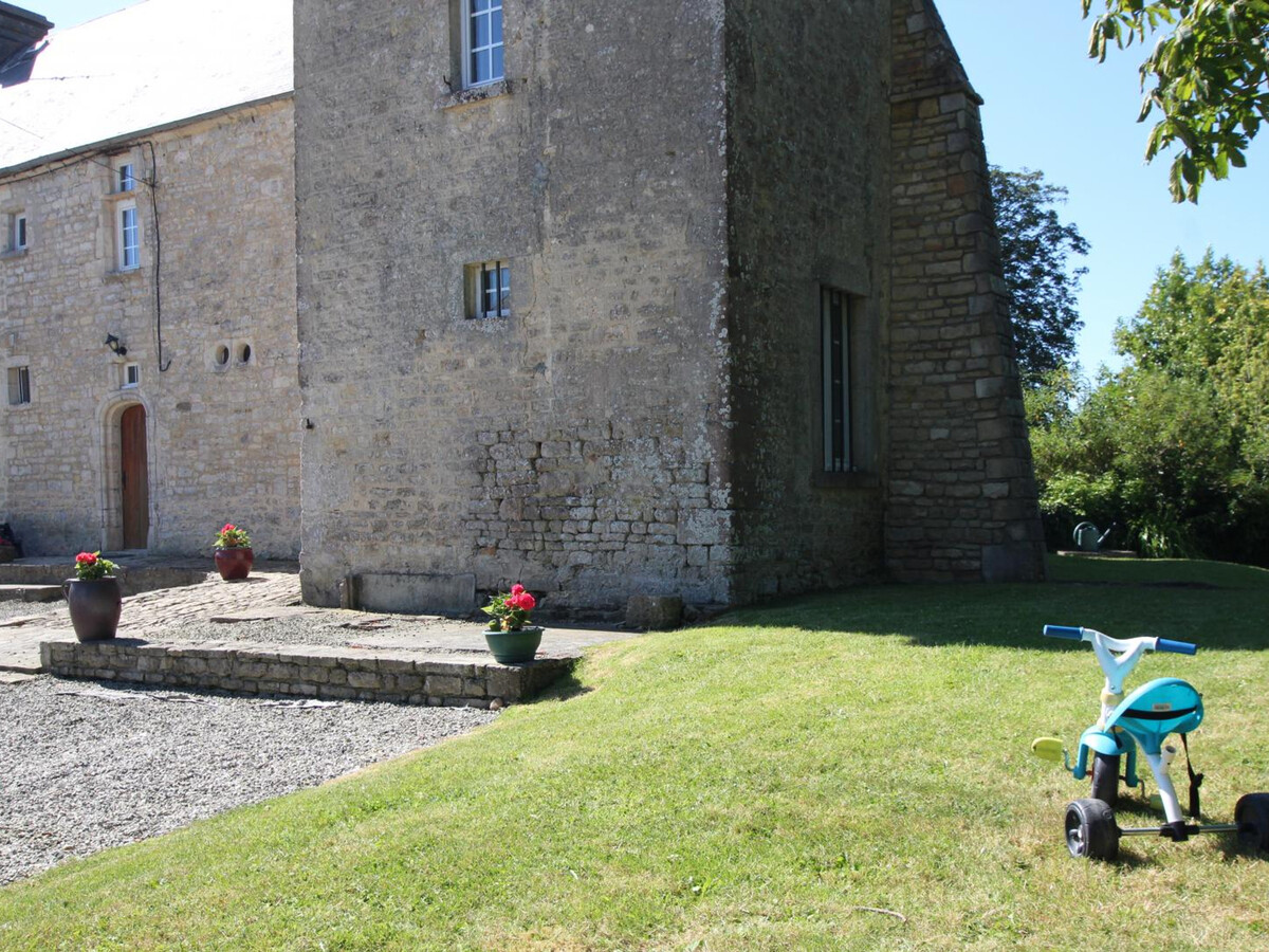 Manoir XVIe siècle à Orglandes avec jardin clos - Photo 19