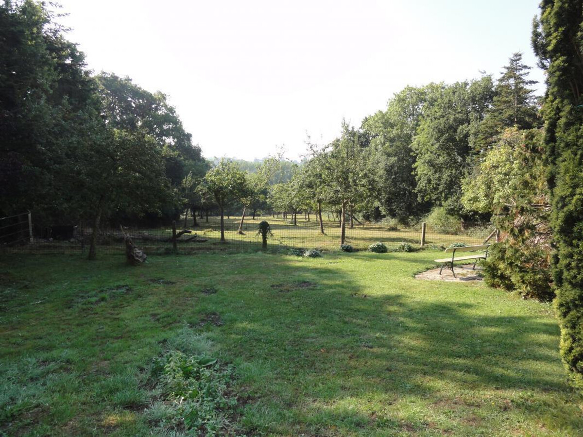 Gîte rustique au sommet d'une butte avec jardin clos - Photo 13