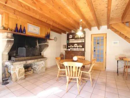 Gîte typique Théville, cheminée et cour close : photo 6