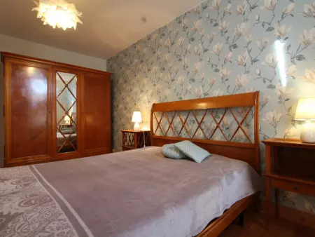 Gîte typique Théville, cheminée et cour close : photo 11