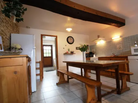 Gite 7 pers. pierre authentique, jardin clos et garage à Canville-la-Rocque : photo 4