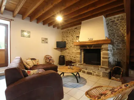 Gite 7 pers. pierre authentique, jardin clos et garage à Canville-la-Rocque : photo 17