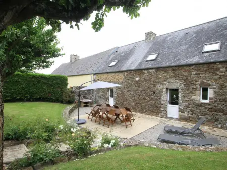 Gite 7 pers. pierre authentique, jardin clos et garage à Canville-la-Rocque : photo 19