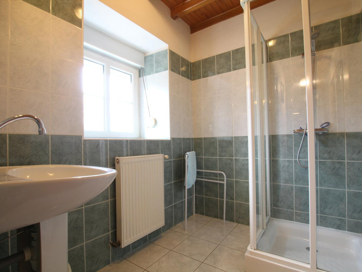 Gîte 4 chambres avec vue sur la vallée à Beslon - Photo 9