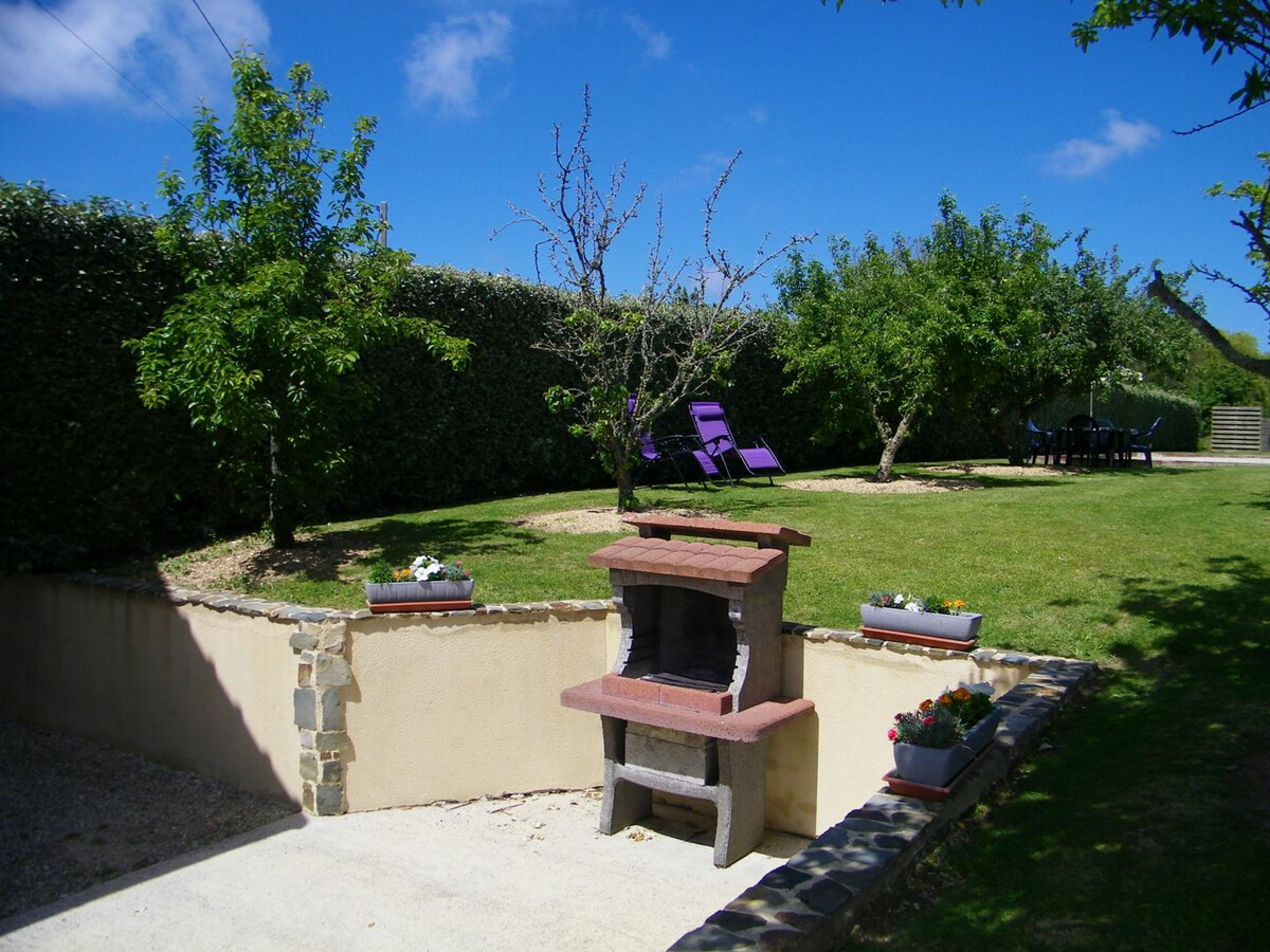 Maison pierre réhabilitée, 1400m² de terrain à Saint-Germain-sur-Ay - Photo 16