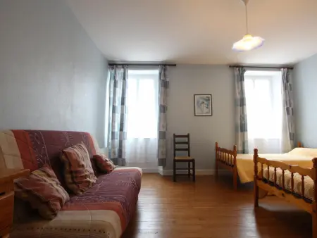 Charmant Gîte Familial avec Jardin près des Plages - 4 Chambres, Cheminée, Animaux Acceptés - Photo 8