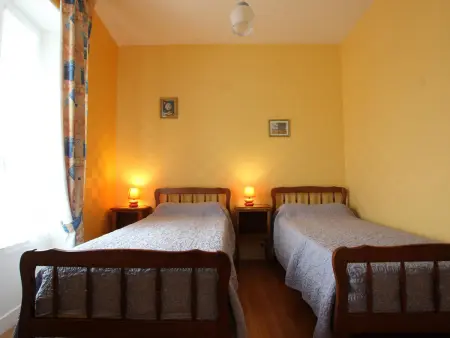 Charmant Gîte Familial avec Jardin près des Plages - 4 Chambres, Cheminée, Animaux Acceptés - Photo 10