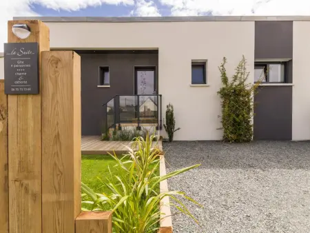 Maison plain-pied 2 chambres, terrasse bois et charges incluses : photo 2