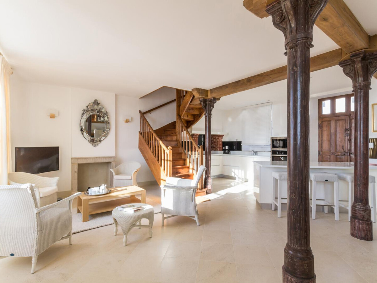 Maison de ville rénovée, vue port à Saint-Denis-le-Vêtu - Photo 2