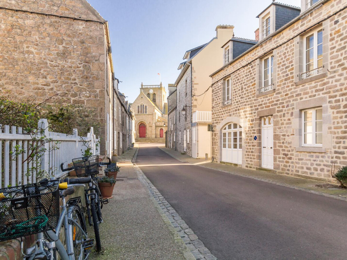 Maison de ville rénovée, vue port à Saint-Denis-le-Vêtu - Photo 4