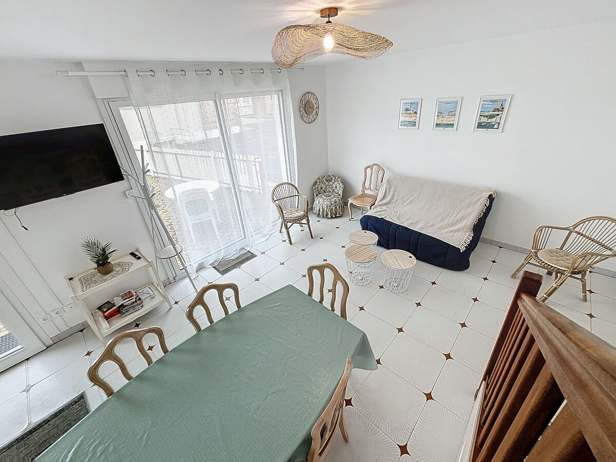 Maison de ville à 50m de la plage, 2 chambres, cour - Photo 2