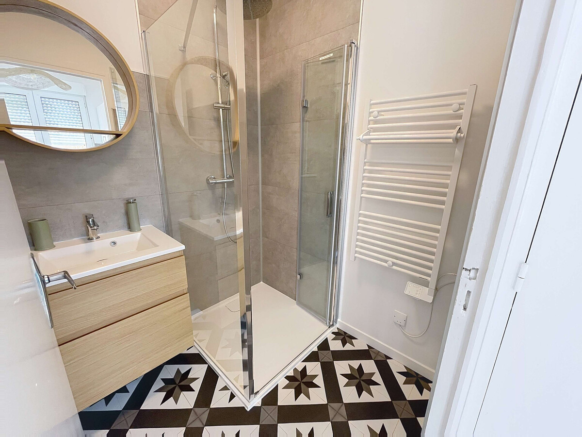 Maison de ville à 50m de la plage, 2 chambres, cour - Photo 10