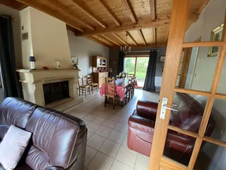 Maison de campagne avec 6 chambres, jardin clos, cheminée, proche de la mer, animaux acceptés - Photo 1